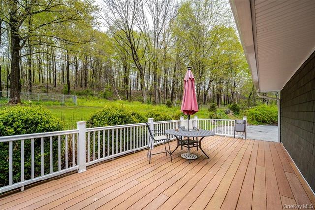 287 Hunns Lake Road, Stanfordville, NY 12581