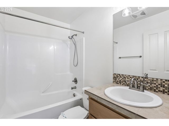146 Nw 76TH St, Vancouver, WA 98665