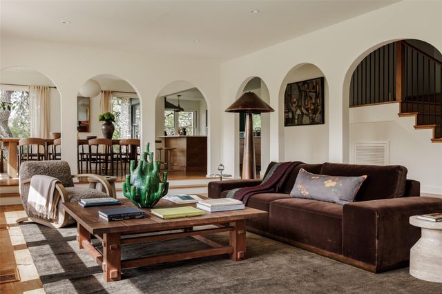 6700 Lakewood DR, Austin, TX 78731