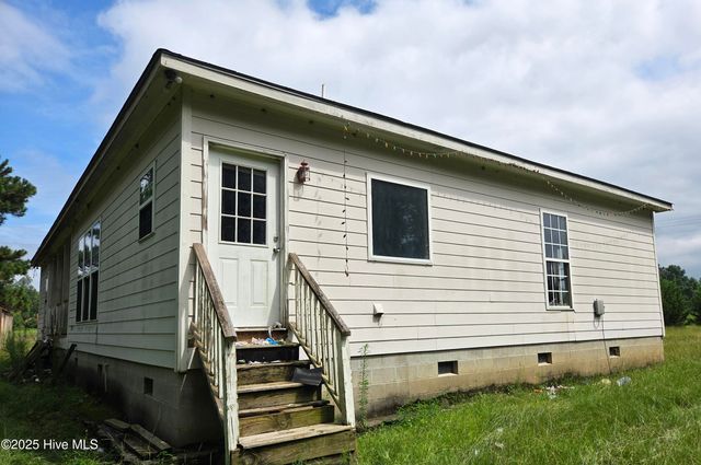 2808 Farmers Union Road, Clarkton, NC 28433