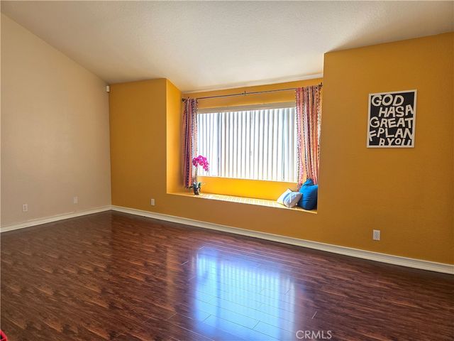 547 E Hazel Street 12, Inglewood, CA 90302
