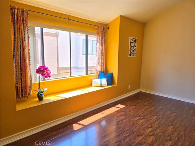 547 E Hazel Street 12, Inglewood, CA 90302