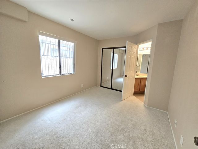 547 E Hazel Street 12, Inglewood, CA 90302