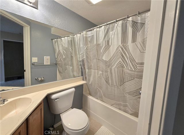 547 E Hazel Street 12, Inglewood, CA 90302
