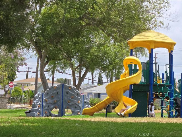 547 E Hazel Street 12, Inglewood, CA 90302
