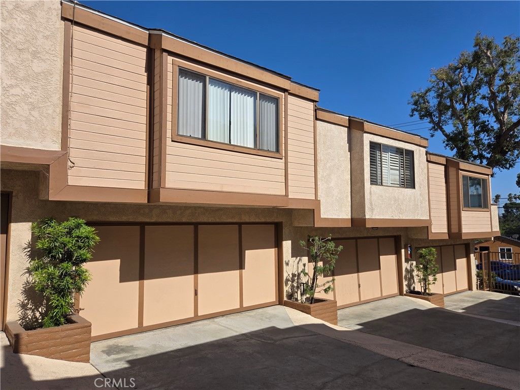 547 E Hazel Street 12, Inglewood, CA 90302