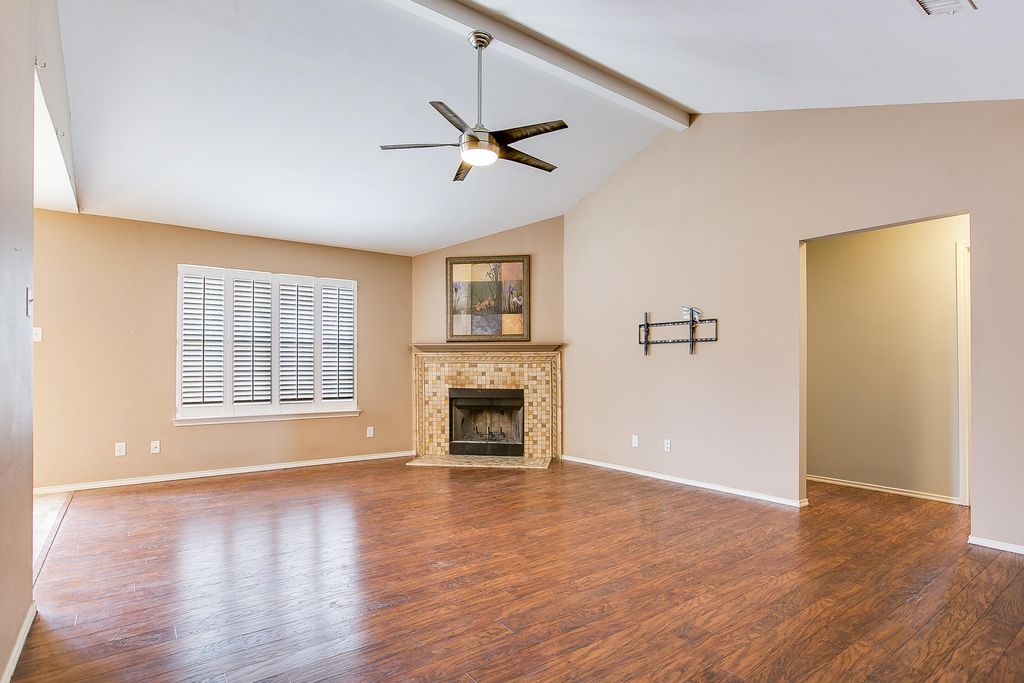 Image 8 of property listing at 1204 George Lane, San Angelo, TX 76905