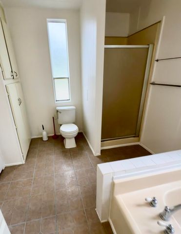 720 E Worth Avenue 82, Porterville, CA 93257