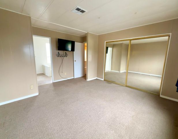 720 E Worth Avenue 82, Porterville, CA 93257