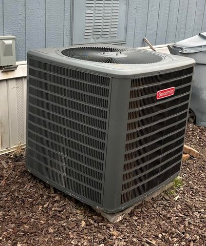 720 E Worth Avenue 82, Porterville, CA 93257