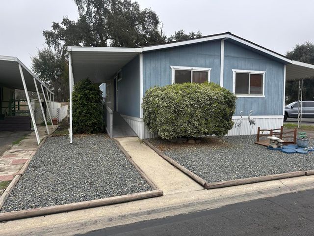 720 E Worth Avenue 82, Porterville, CA 93257