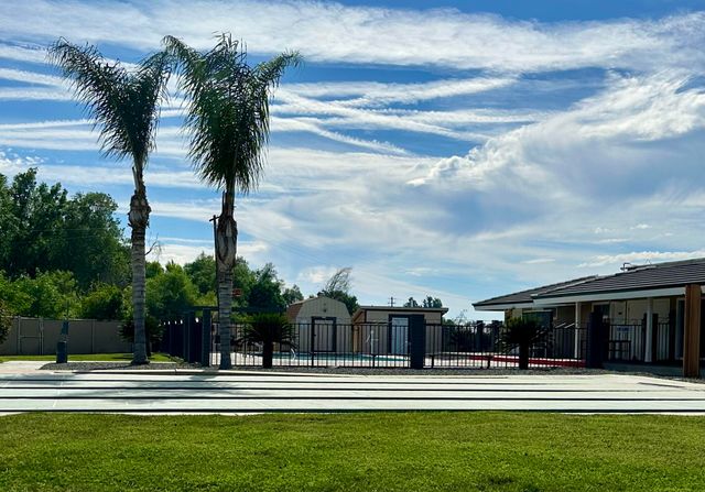 720 E Worth Avenue 82, Porterville, CA 93257