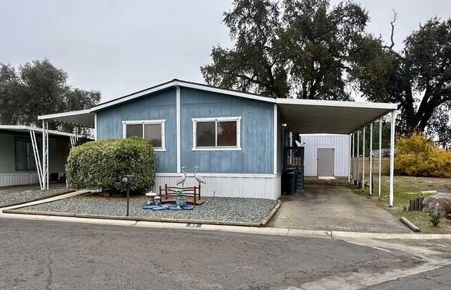 720 E Worth Avenue 82, Porterville, CA 93257