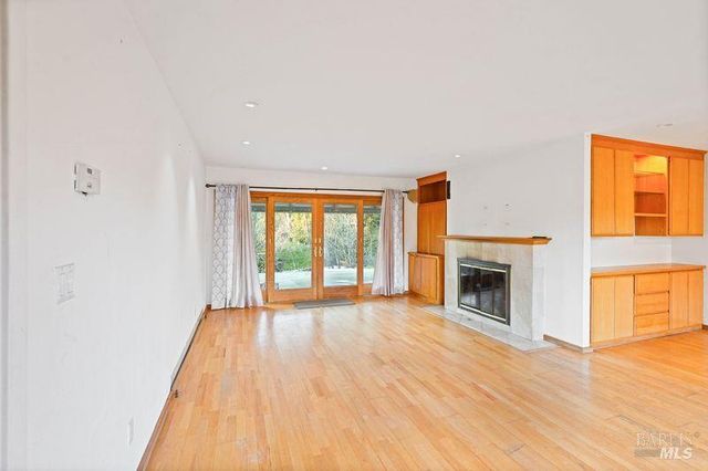 5823 CA-12 Hwy, Santa Rosa, CA 95409