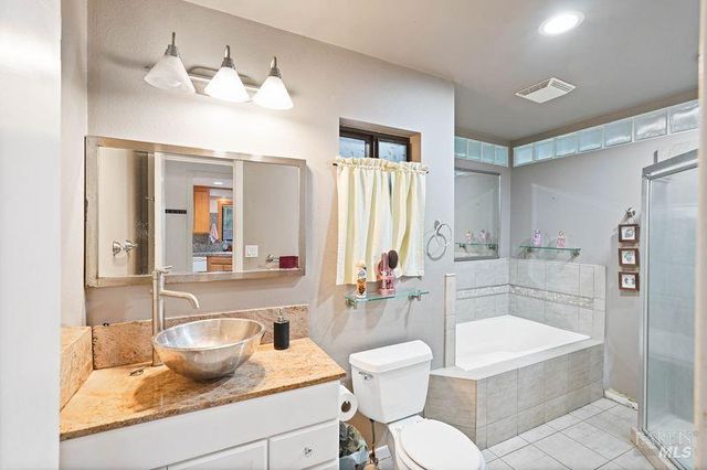 5823 CA-12 Hwy, Santa Rosa, CA 95409