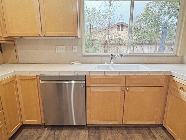 6249 Sunmist Way, Citrus Heights, CA 95621