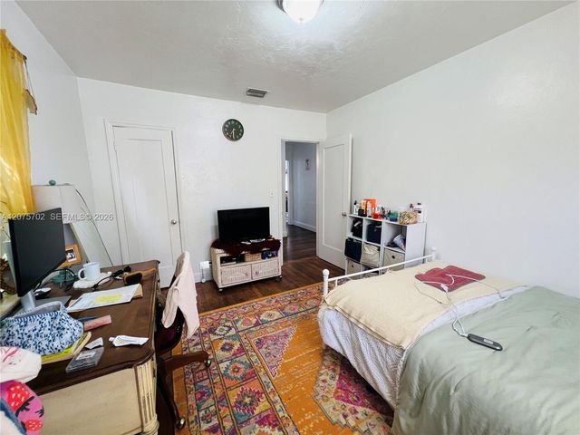 3072 SW 16th Street 3, Miami, FL 33145