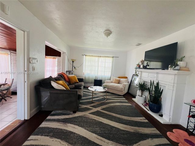 3072 SW 16th Street 3, Miami, FL 33145