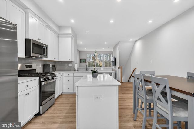 54 SIDNEY LN, Stratford, NJ 08084