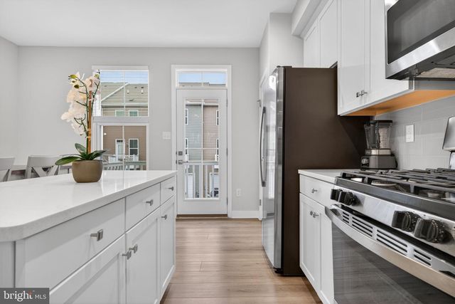 54 SIDNEY LN, Stratford, NJ 08084