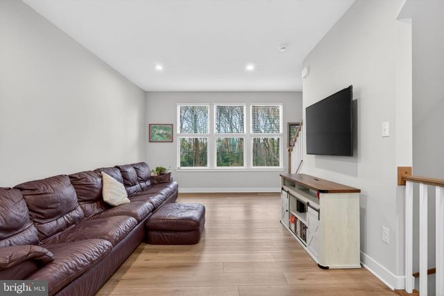 54 SIDNEY LN, Stratford, NJ 08084