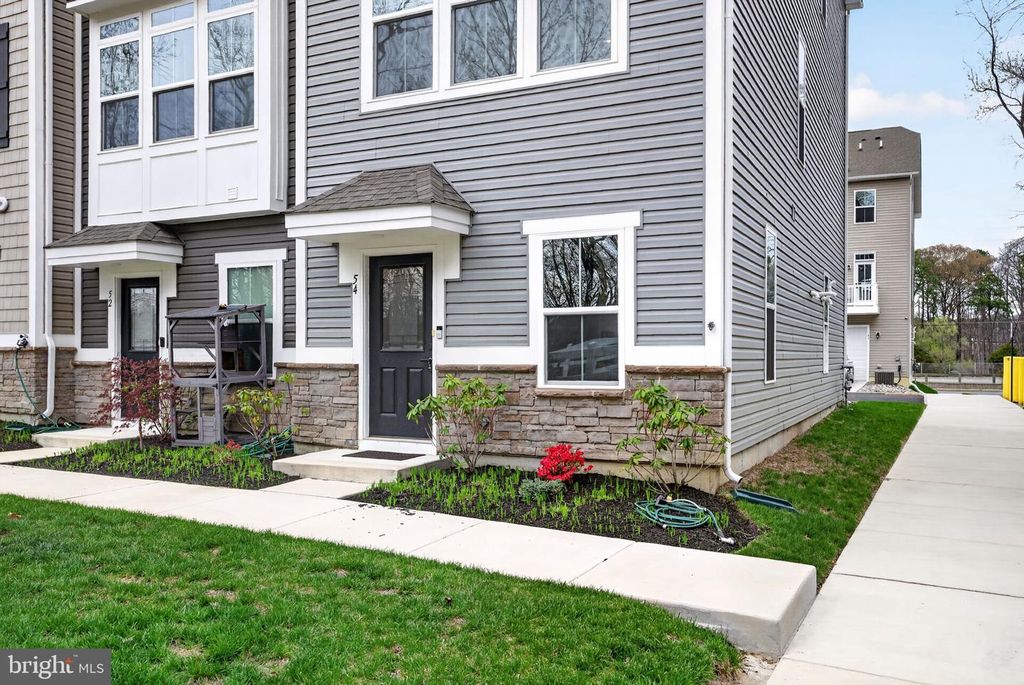 54 SIDNEY LN, Stratford, NJ 08084