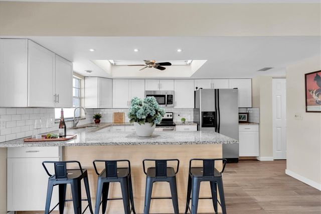 7602 WINGING WAY DRIVE, Tampa, FL 33615