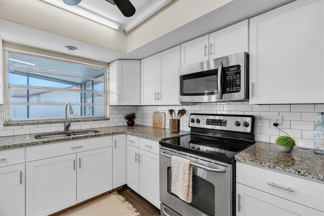 7602 WINGING WAY DRIVE, Tampa, FL 33615