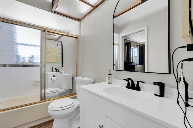 7602 WINGING WAY DRIVE, Tampa, FL 33615