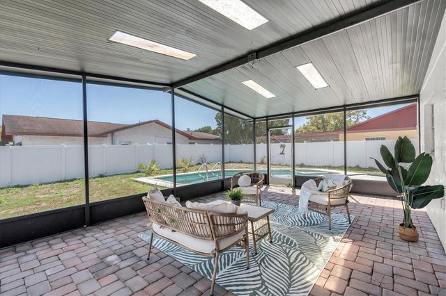 7602 WINGING WAY DRIVE, Tampa, FL 33615