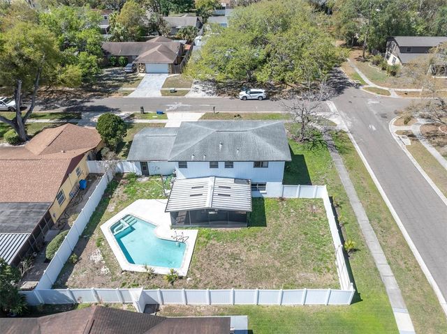 7602 WINGING WAY DRIVE, Tampa, FL 33615