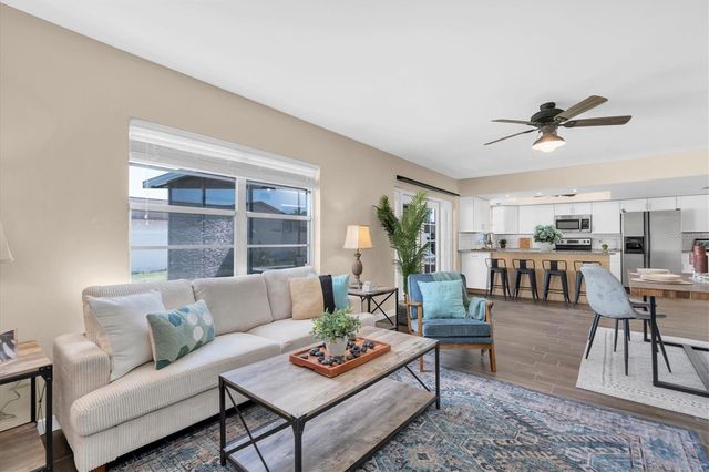 7602 WINGING WAY DRIVE, Tampa, FL 33615