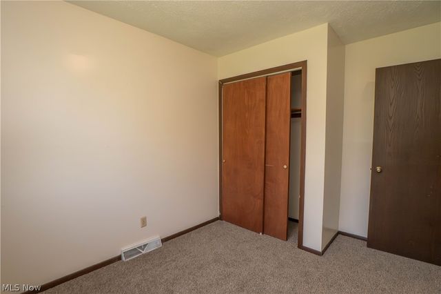 3615-3617 Mount Pleasant Street NW, North Canton, OH 44720