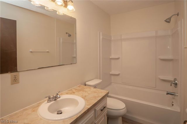 3615-3617 Mount Pleasant Street NW, North Canton, OH 44720