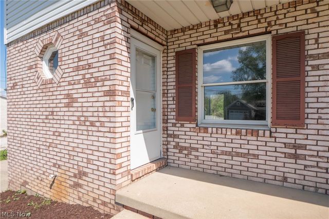 3615-3617 Mount Pleasant Street NW, North Canton, OH 44720