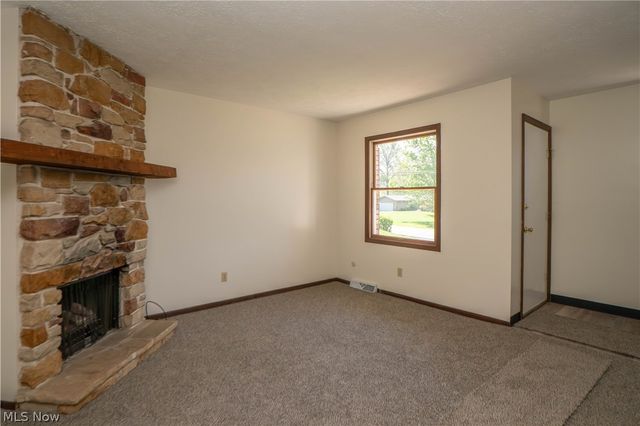 3615-3617 Mount Pleasant Street NW, North Canton, OH 44720