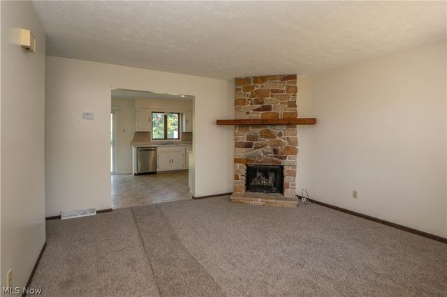 3615-3617 Mount Pleasant Street NW, North Canton, OH 44720