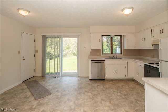 3615-3617 Mount Pleasant Street NW, North Canton, OH 44720