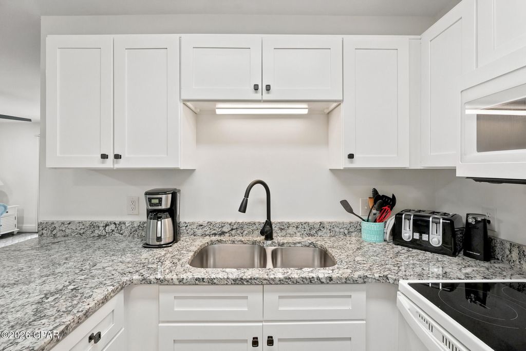 Image 10 of property listing at 7125 N Lagoon Drive O, Panama City Beach, FL 32408