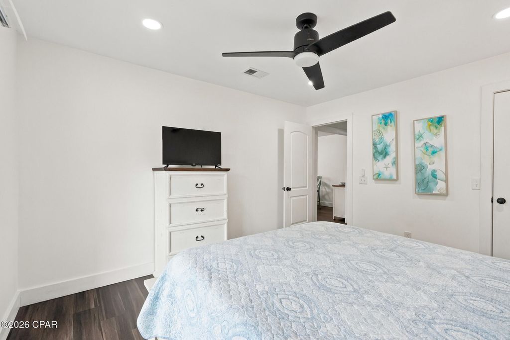 Image 12 of property listing at 7125 N Lagoon Drive O, Panama City Beach, FL 32408