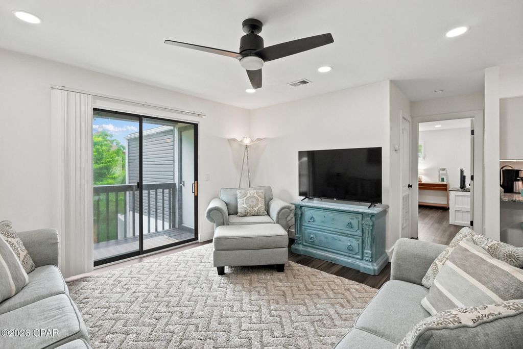Image 8 of property listing at 7125 N Lagoon Drive O, Panama City Beach, FL 32408