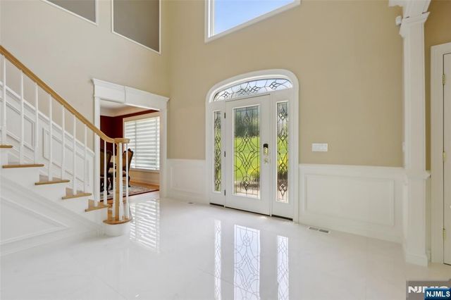 37 Great Hall Road, Mahwah, NJ 07430