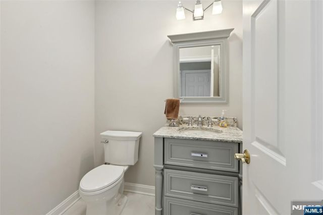 37 Great Hall Road, Mahwah, NJ 07430