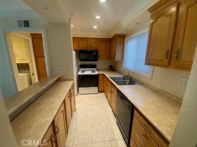 3342 Bradbury Road 20, Los Alamitos, CA 90720