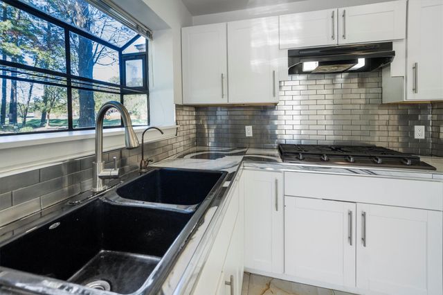 3203 Golden Willow Drive, Houston, TX 77339