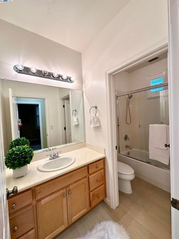 372 S Caballo Street, Mountain House, CA 95391