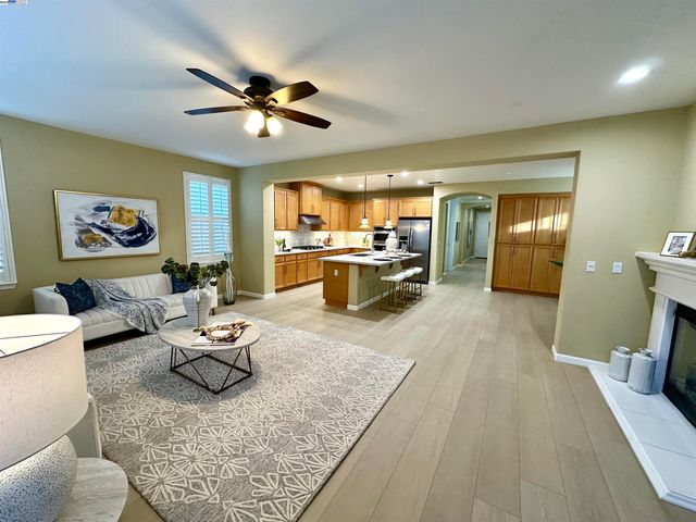 372 S Caballo Street, Mountain House, CA 95391