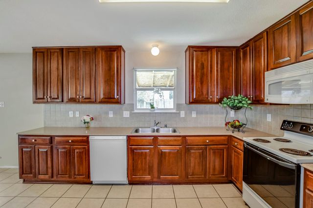 18231 Valebluff Lane, Cypress, TX 77429