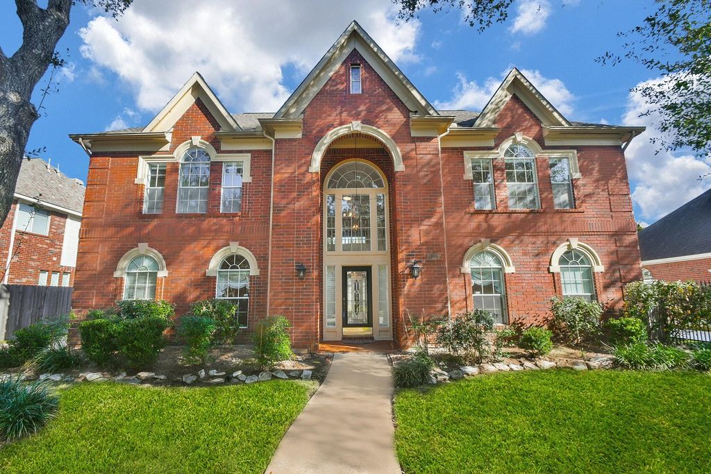 4323 Magnolia Lane, Sugar Land, TX 77478