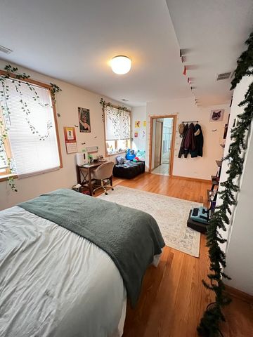 4101 N Kenmore Avenue 3S, Chicago, IL 60613